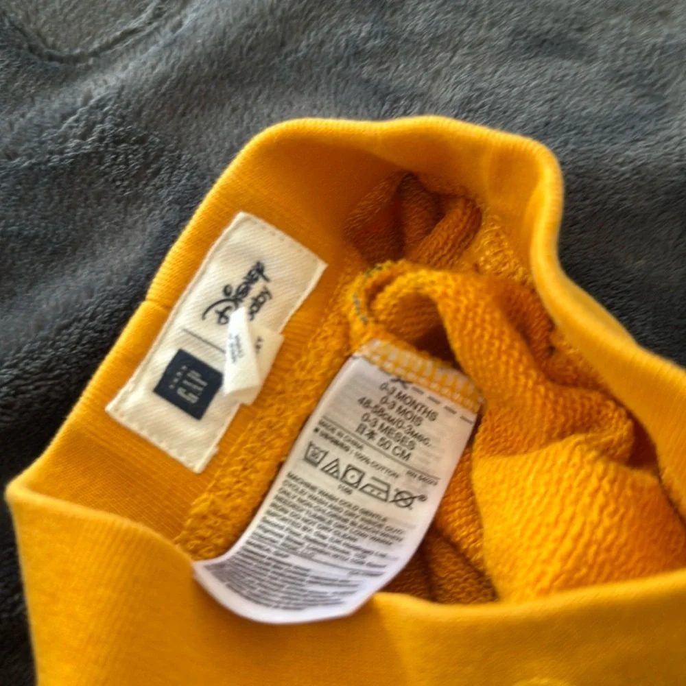 NWT Baby Gap Disney Snow White Seven Dwarfs Yellow Kanga Pants 0-3 Months